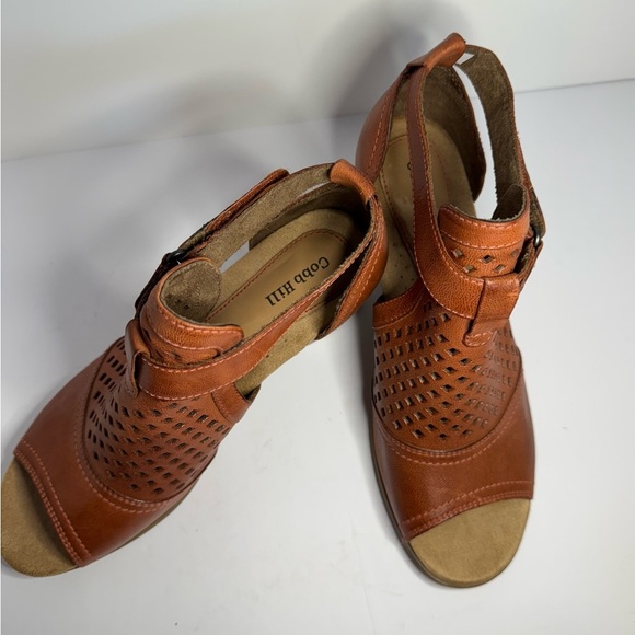 Cobb Hill Womens Hattie High Cuff Brown Sandals 8 - Picture 4 of 9